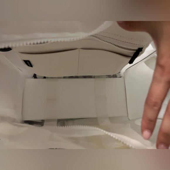 BNWT MARC JACOB’S LARGE TOTE BAG - Picture 9 of 11